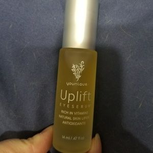 Younique Uplift Serum